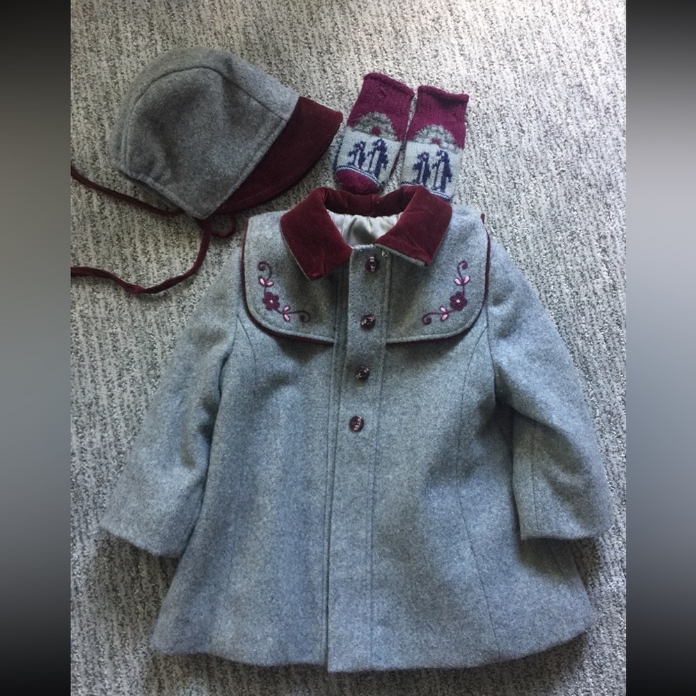 Cute Togs New York vintage girls wool coat mittens hat